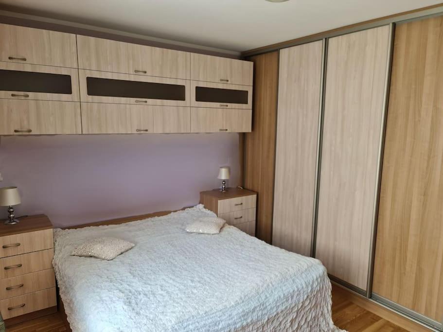 Comfortable Apartment! Praga Zewnętrze zdjęcie